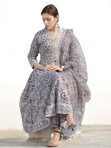 Nayab Zafraan - Set of Kurta Pants & Kota Dupatta - KS33D2534D