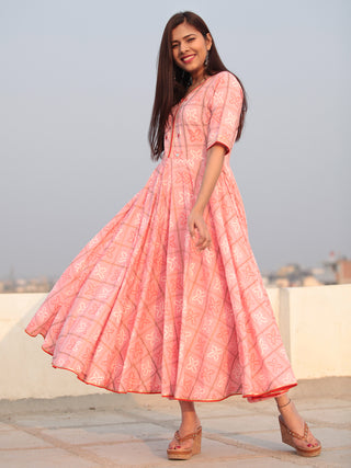Raas Gulabo - Set of Flared Bandhani Kurta & Pants  - KS85A2205