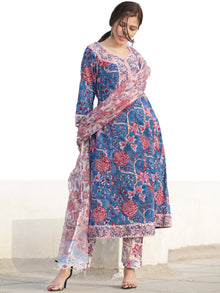 Nayab Gulerana - Set of Kurta Pants & Dupatta - KS64D2537D2