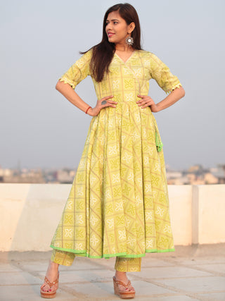 Raas Nadya - Set of Angrakha Bandhani Kurta & Pants  - KS86A2206
