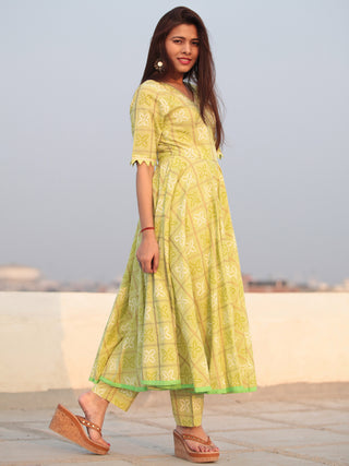 Raas Nadya - Set of Angrakha Bandhani Kurta & Pants  - KS86A2206