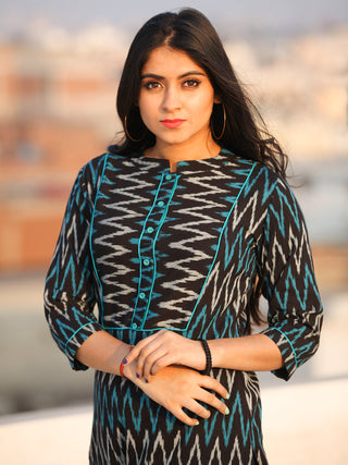 Tagai Rahibah - Set of Ikat Kurta & Pants  - KS43C567