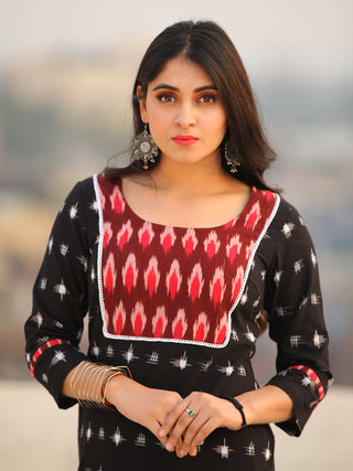 Tagai Soojan- Set of Ikat Kurta & Pants  - KS60H798