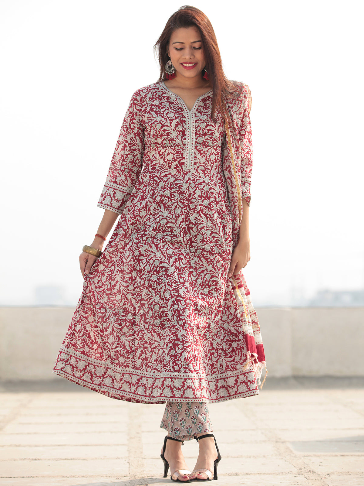 Jashn Saara - Set of AnarKali Kurta Pants & Dupatta - KS57C2405D