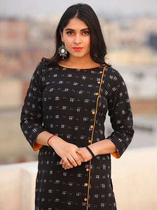 Tagai Aissa - Set of Ikat Kurta & Pants  - KS79C666