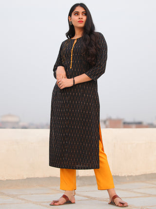 Tagai Aiyla- Set of Ikat Kurta & Pants  - KS46E667