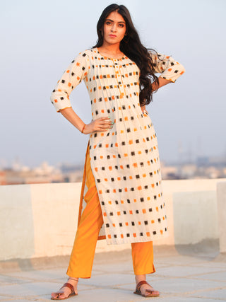 Tagai Rahija - Set of Ikat Kurta & Pants  - KS46H764