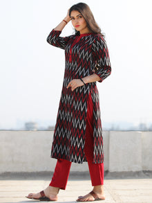 Tagai Aaiza- Set of Ikat Kurta & Pants  - KS105A570