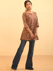 Sanjh Faghir Kurti