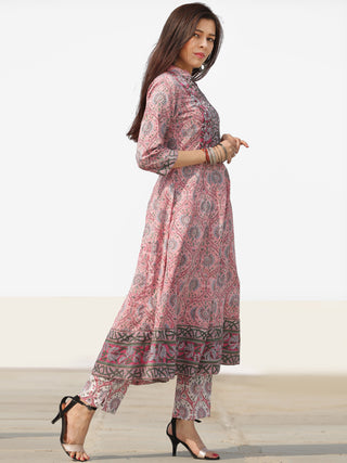 Nayab Farhat - Set of Kurta Pants & Dupatta - KS25D2526D