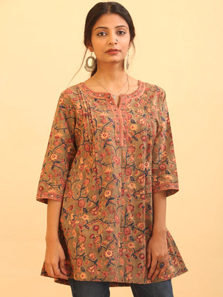 Sanjh Faghir Kurti