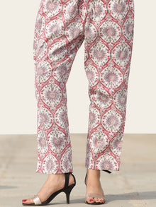 Nayab Farhat - Set of Kurta Pants & Dupatta - KS25D2526D