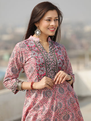 Nayab Farhat - Set of Kurta Pants & Dupatta - KS25D2526D