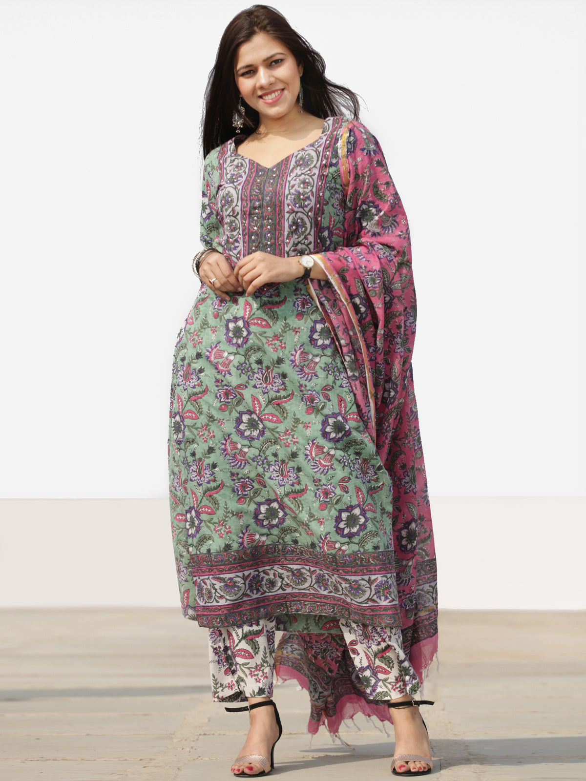 Nayab Nazima - Set of Kurta Pants & Dupatta - KS66A2527D
