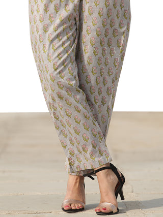 Nayab Azaan - Set of Kurta Pants & Dupatta - KS68A2529D