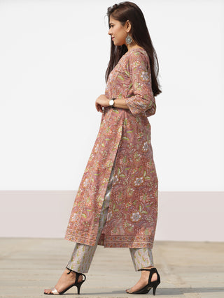 Nayab Azaan - Set of Kurta Pants & Dupatta - KS68A2529D