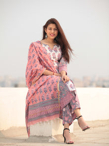 Jashn Simra - Set of Kurta Pants & Dupatta - KS80A2408D