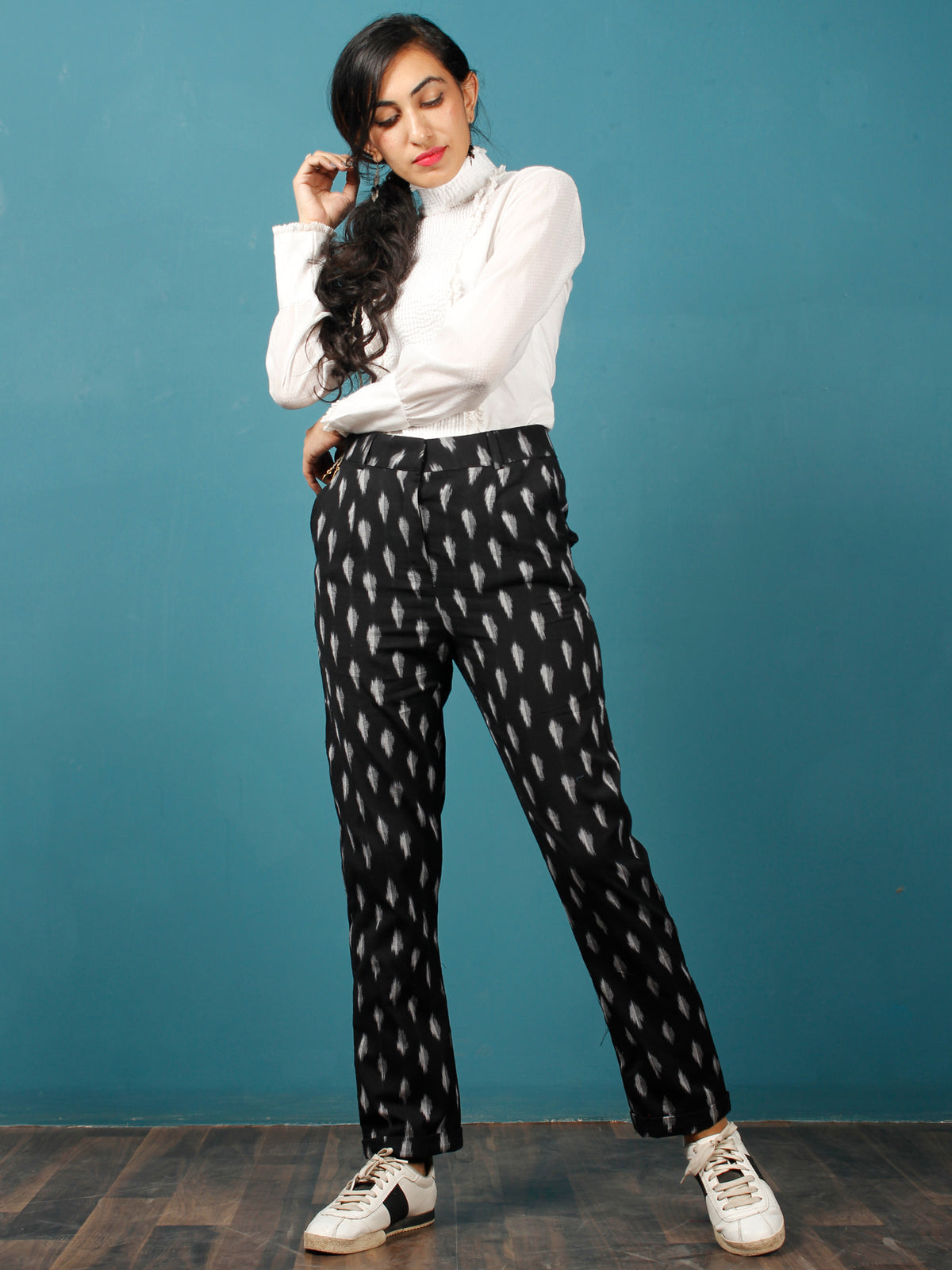 Black White Gery Hand Woven Ikat Trousers - T032F737