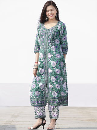 Nayab Saiara - Set of Kurta Pants & Dupatta - KS78G2532D