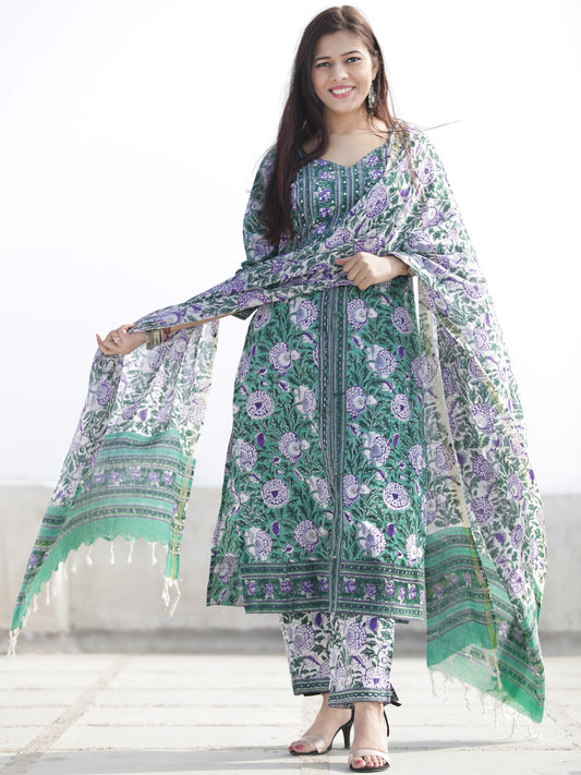 Nayab Saiara - Set of Kurta Pants & Dupatta - KS78G2532D