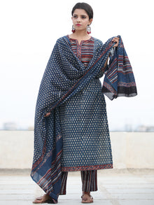 Bahaar Naazila - Set of Kurta Pants & Dupatta - KS147A2453D