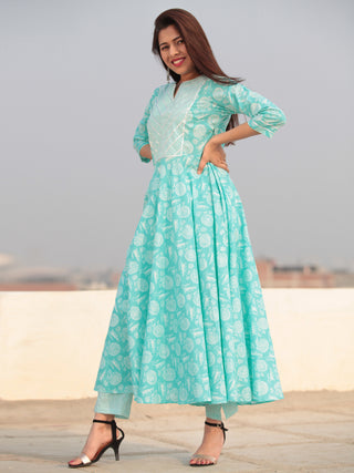 Raas Firozi - Set of Flared Kurta & Pants With Gotta Work - KS82A2397