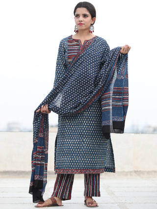 Bahaar Naazila - Set of Kurta Pants & Dupatta - KS147A2453D