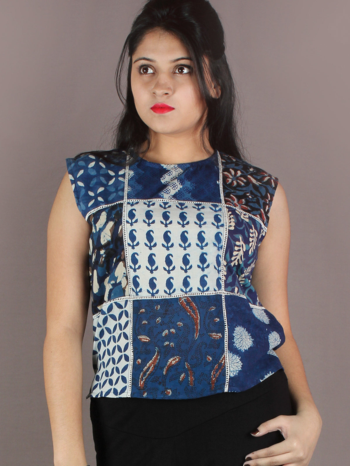 Indigo White Maroon Colour Hand Block Printed Cotton Top - T11640019
