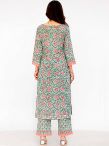 Harit Rivaaz Set Of Kurta Pant Dupatta