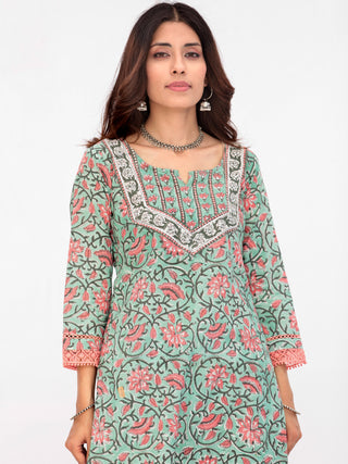 Harit Rivaaz Kurta