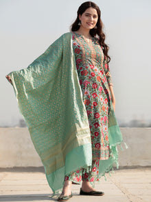 Zohra Aadila - Set of Kurta Pants & Banarsee Dupatta - KS25L2512D