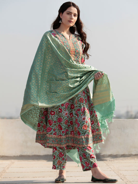 Zohra Aadila - Set of Kurta Pants & Banarsee Dupatta - KS25L2512D