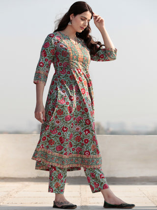 Zohra Aadila - Set of Kurta Pants & Banarsee Dupatta - KS25L2512D