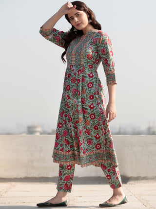 Zohra Aadila - Set of Kurta Pants & Banarsee Dupatta - KS25L2512D