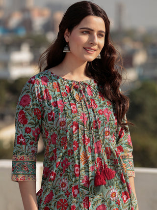 Zohra Fadia - Set of Straight Kurta Pants & Banarsee Dupatta - KS47L2512D