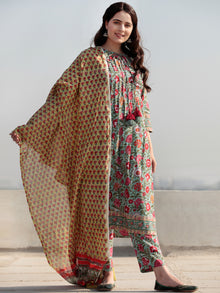 Zohra Aisha - Set of Straight Kurta Pants & Dupatta - KS47M2512D