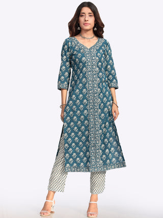 Ambar Sania Set Of Kurta Pant Dupatta