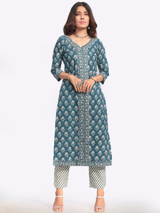 Ambar Sania Set Of Kurta Pant Dupatta