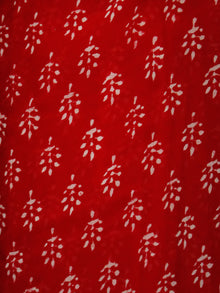 Red White Hand Block Printed Chiffon Saree with Zari Border - S031703128