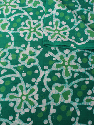 Green White Hand Block Printed Cotton Fabric Per Meter - F0916322