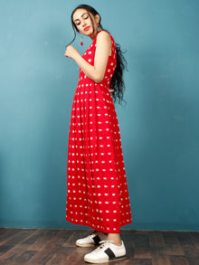 Red White Long Sleeveless Handwoven Double Ikat Dress With Knife Pleats & Side Pockets - D32F1018