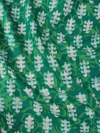 Green White Hand Block Printed Cotton Fabric Per Meter - F0916320