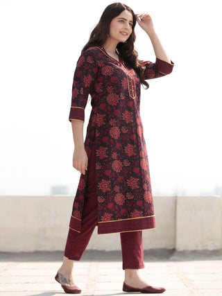 Zohra Fazeen Set of Straight Kurta Pants & Dupatta