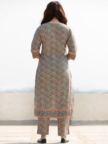Zohra Inaya - Set of Kurta Pants & Banarsee Dupatta - KS62A2508D