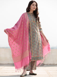 Zohra Inaya - Set of Kurta Pants & Banarsee Dupatta - KS62A2508D