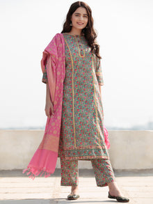 Zohra Inaya - Set of Kurta Pants & Banarsee Dupatta - KS62A2508D