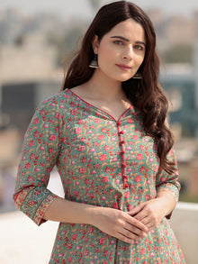 Zohra Shirat - Set of Anarkali Kurta Palazzo & Banarsee Dupatta - KS63B2508D