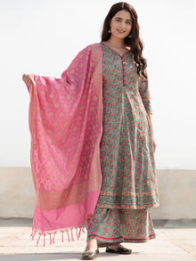 Zohra Shirat - Set of Anarkali Kurta Palazzo & Banarsee Dupatta - KS63B2508D
