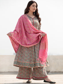 Zohra Shirat - Set of Anarkali Kurta Palazzo & Banarsee Dupatta - KS63B2508D
