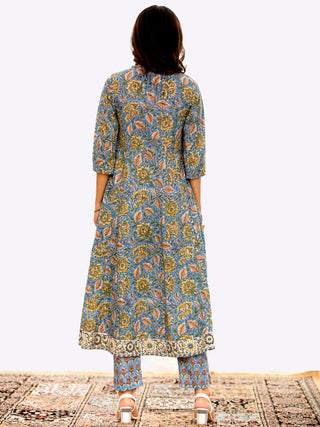 Megha Charvi Set Of Anarkali Kurta Pant Kota Dupatta